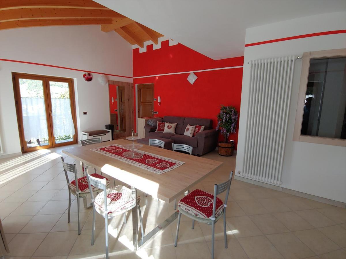 Pisolo Selvaggio Apartment Tirano Bagian luar foto